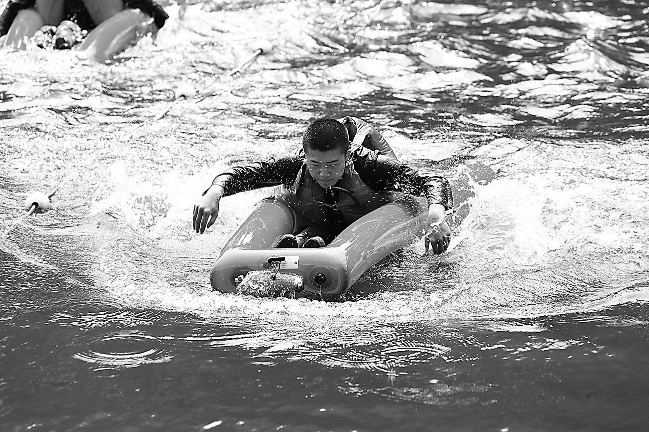 这个夏天“雏鹰”砺翅奔赴万里海天(图2)